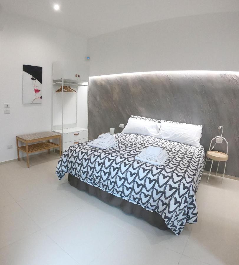 Home Catania Dante Accommodations Экстерьер фото