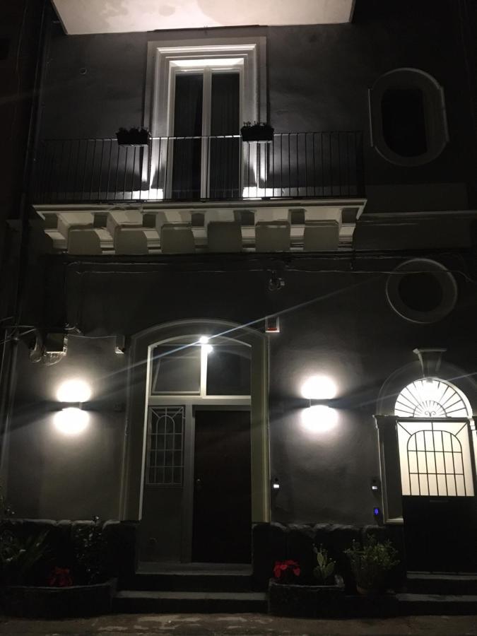 Home Catania Dante Accommodations Экстерьер фото