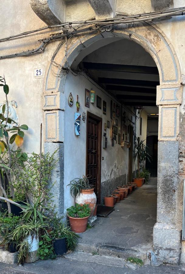 Home Catania Dante Accommodations Экстерьер фото